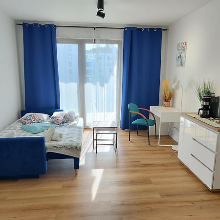 Apartament Uroczy apartament z miejscem na auto w garażu Warszawa Zewnętrze zdjęcie
