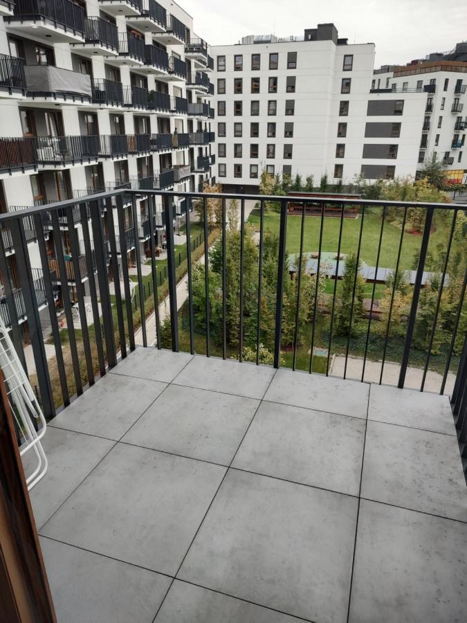Apartament Uroczy apartament z miejscem na auto w garażu Warszawa Zewnętrze zdjęcie