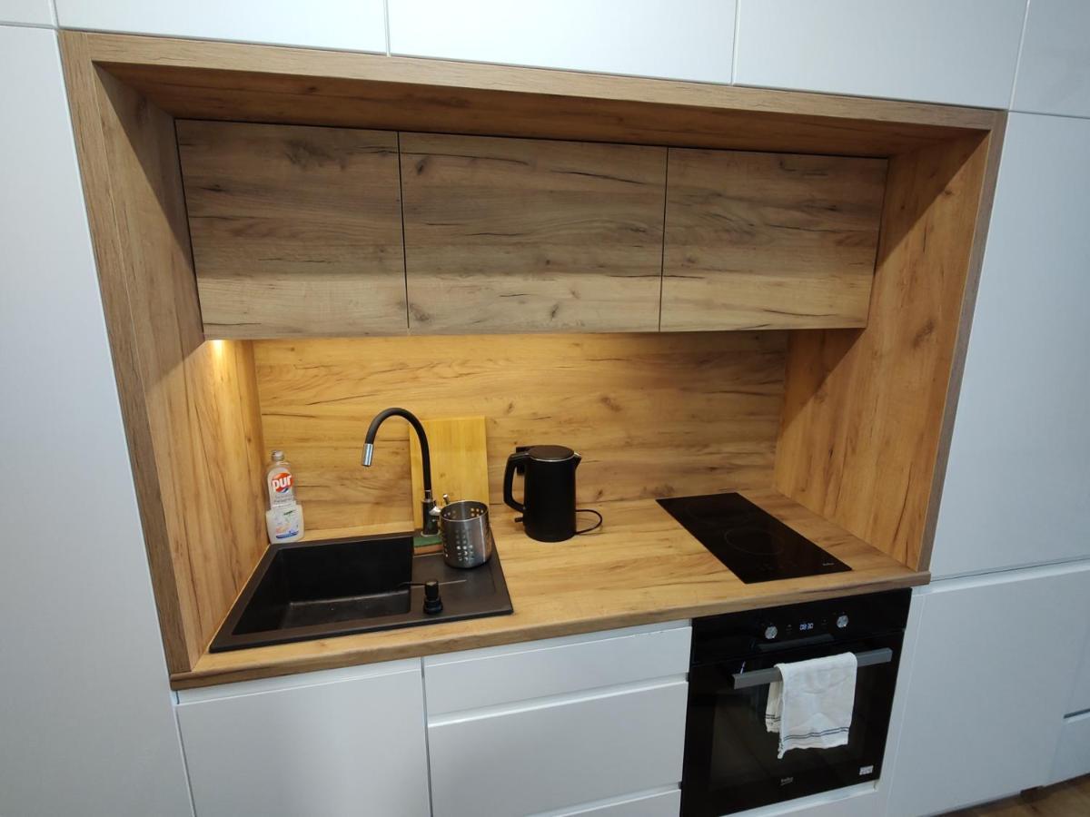 Apartament Uroczy apartament z miejscem na auto w garażu Warszawa Zewnętrze zdjęcie